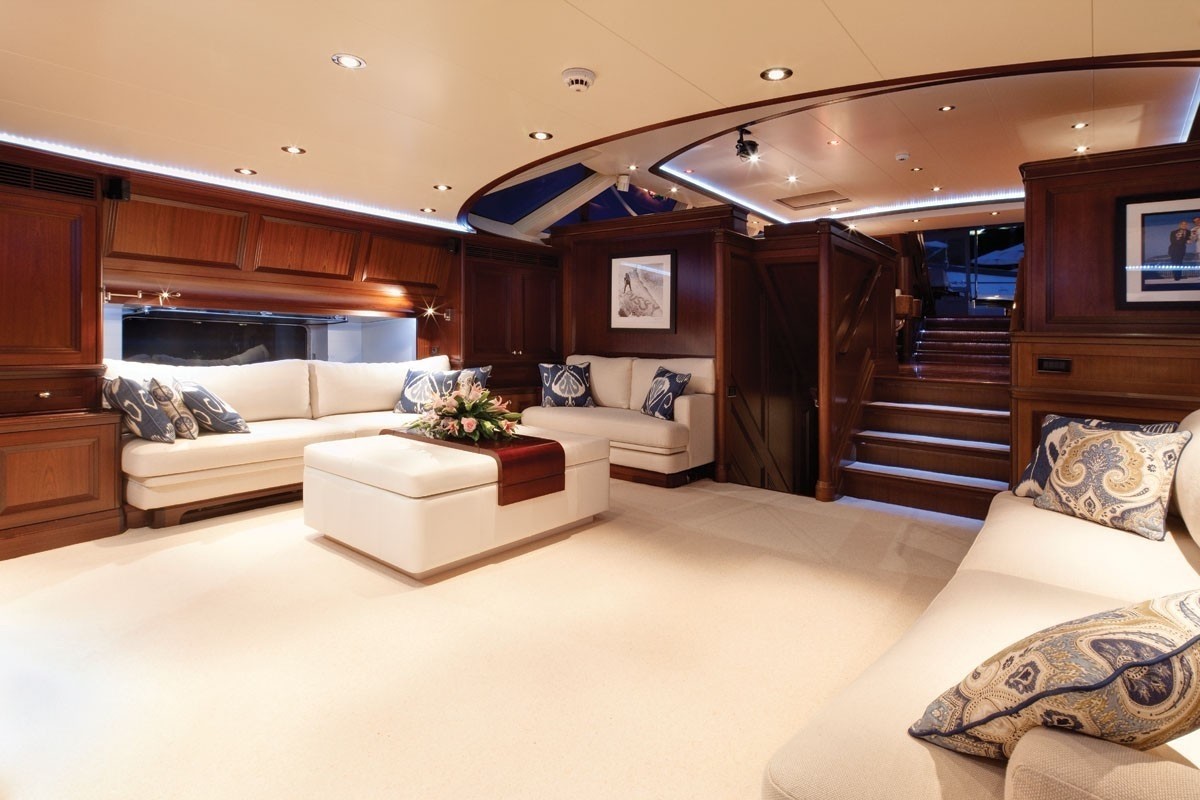 Yacht KOO, Vitters Shipyard CHARTERWORLD Luxury Superyacht Charters